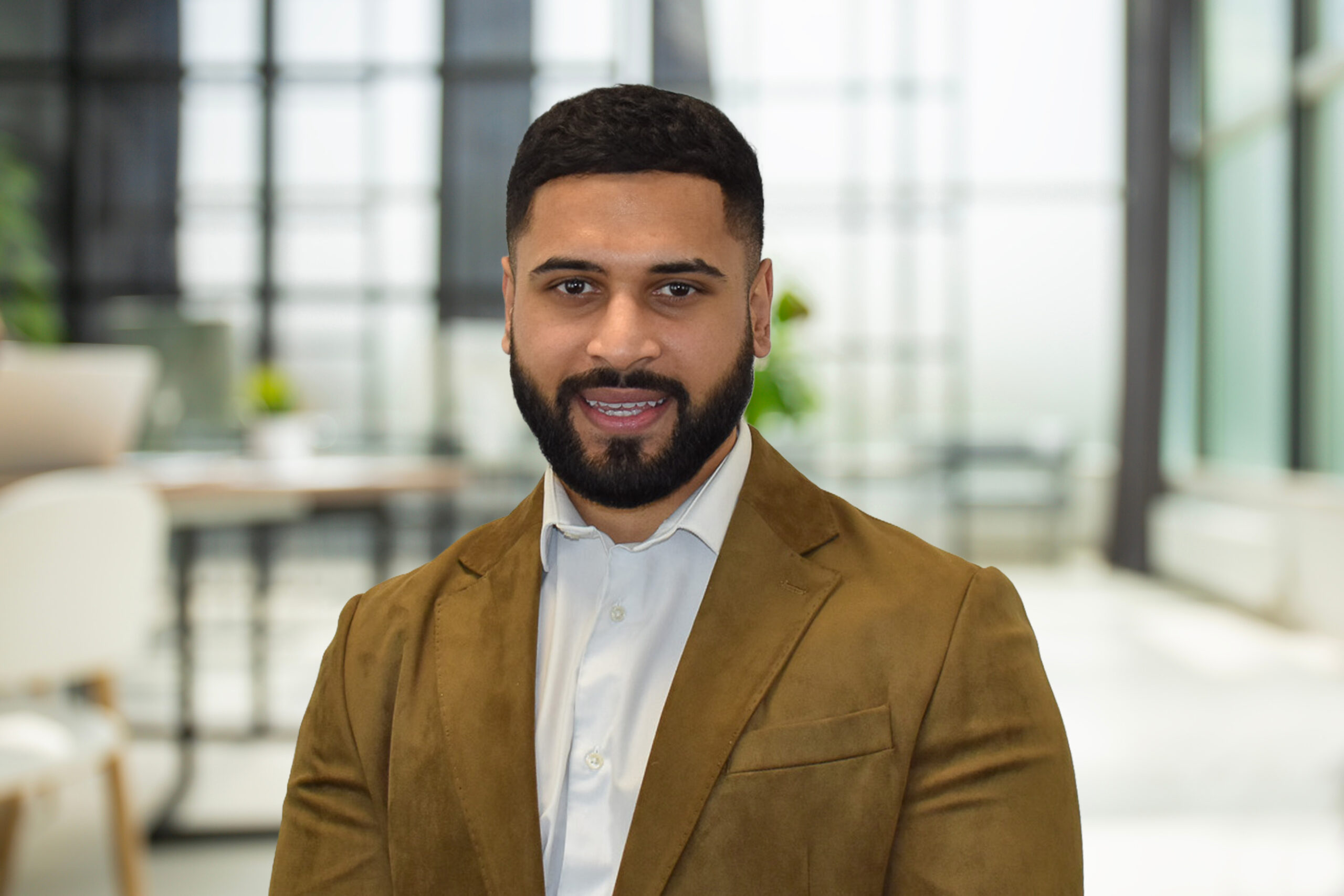 KAM -Huzaifa Hussein-Ali – Senior Cost Manager 03