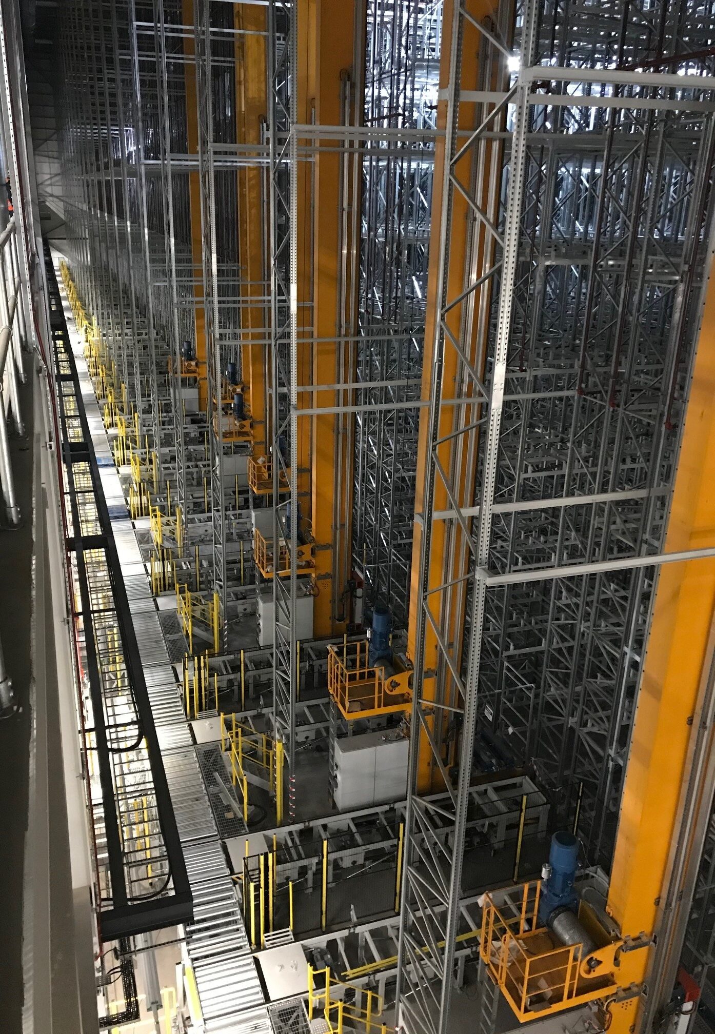 KAM - DHL EMG - Projects 08